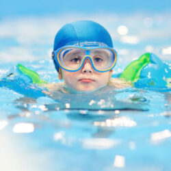 swimming TKZGZM2 e1743644673648